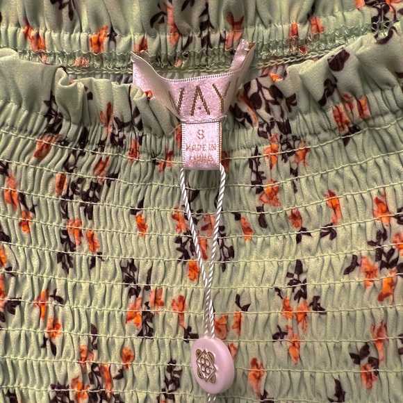 NWT WAYF Jackie Smocked Long Sleeve Top - Picture 7 of 7